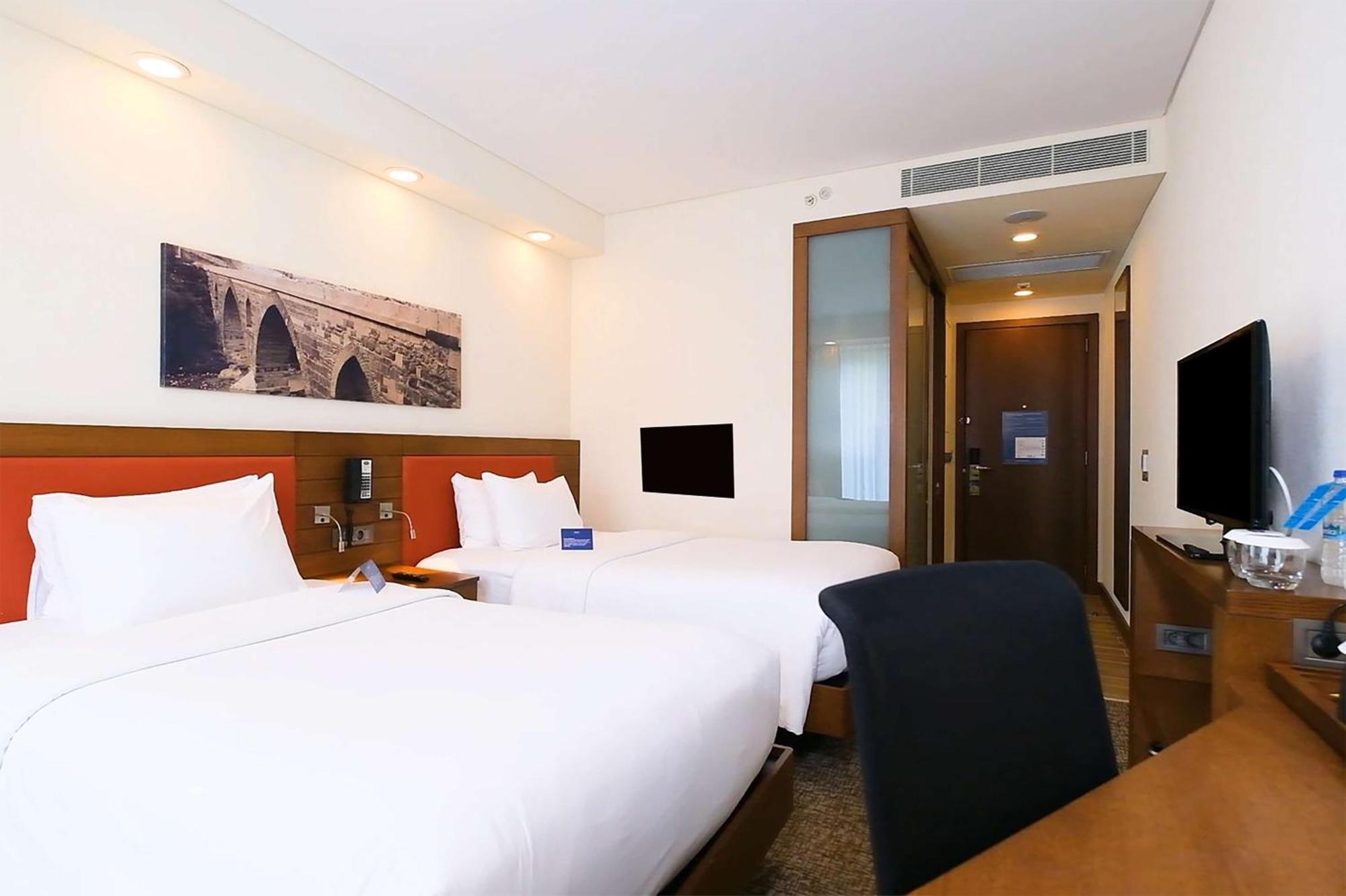 Hampton By Hilton Samsun Exterior foto